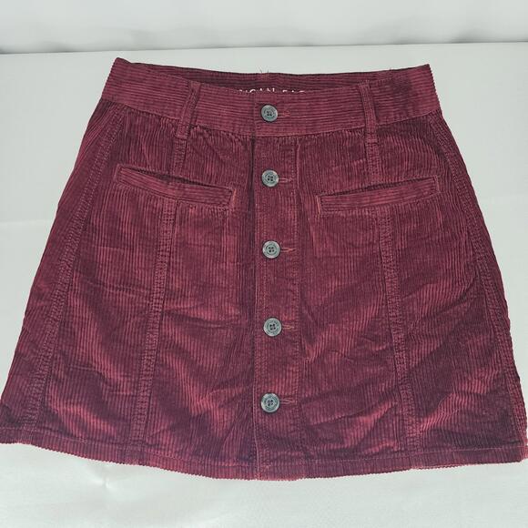 American Eagle Womens Mini Skirt 00 Red Wine Burgundy Corduroy Button Up Pockets - Picture 1 of 5